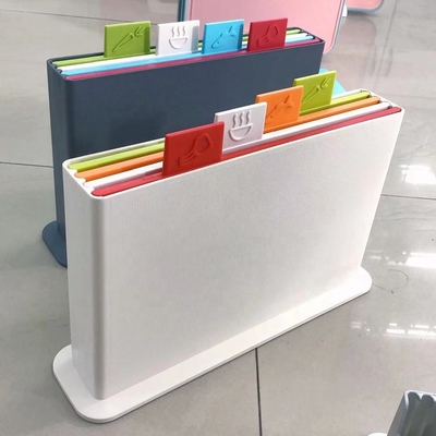 Haushaltsnotwendigkeiten Schnittbrett aus klebfreiem PP-Material in neuesten Farben
