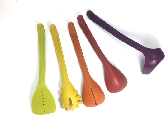 ISO9001-zertifiziertes Nylon-Küchenutensilien-Set für Top-Küchen-Tisch-Kochgeräte