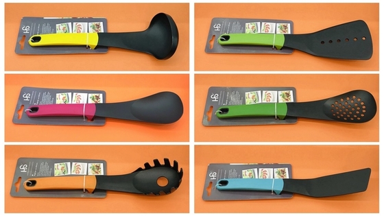 Küchenzubehör mit Drehständer und Nylon-ABS-Griff