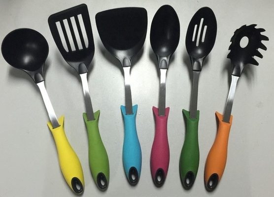 Erstellen Sie Ihre Traumküche mit 7-teiligem Nylon-Werkzeug-Set Hitzebeständig und vielseitig